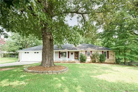 608 Kirkwood Dr, Northport, AL 35473