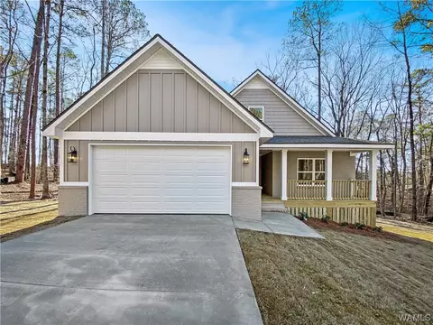 4313 Northwood Estates Dr, Northport, AL 35473