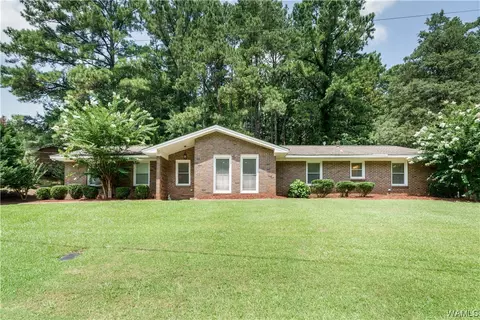 5402 Golden Pond Ave, Northport, AL 35473