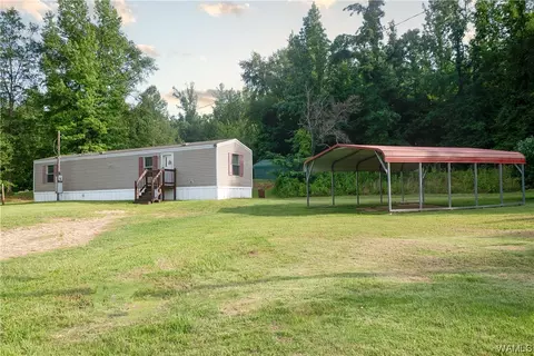 2097 Pender Rd, Fayette, AL 35555