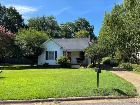 2407 22nd St, Northport, AL 35476