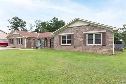 13631 Cranberry Dr, Northport, AL 35475