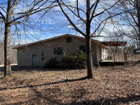 373 Cummings Rd, Carrollton, AL 35447