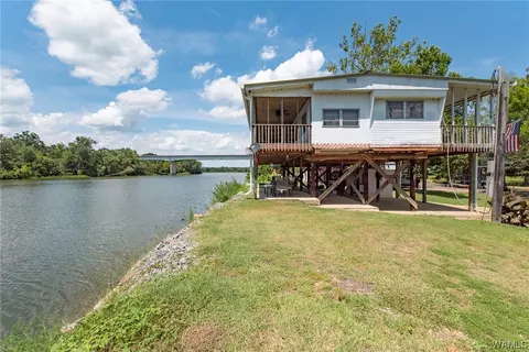 660 Roebuck Landing Rd, Akron, AL 35441