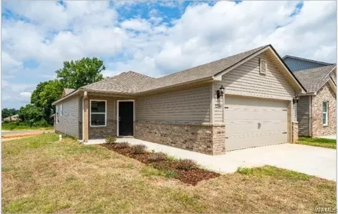 12749 Waterbury Way, Moundville, AL 35474