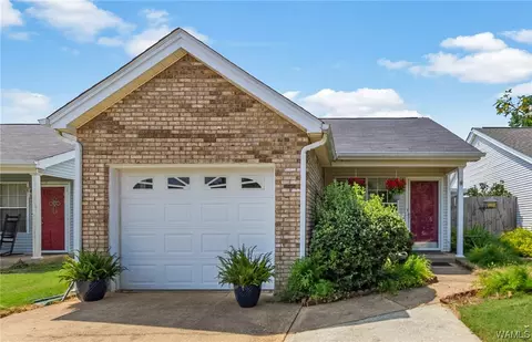 2716 Swallow Ln, Northport, AL 35476