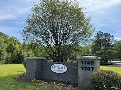 1745 Jack Warner Pkwy #B1, Tuscaloosa, AL 35401
