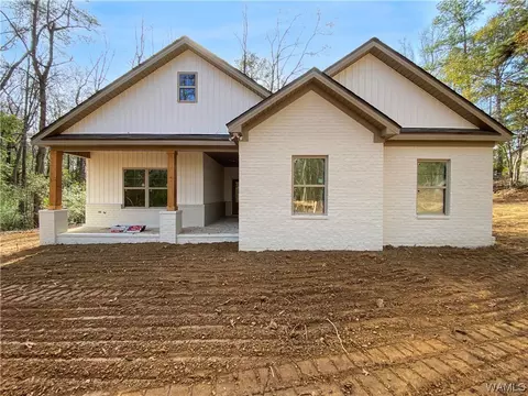 1803 Clearlake St, Northport, AL 35473