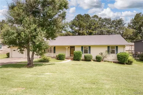 4203 Biscayne Hills Dr, Northport, AL 35473