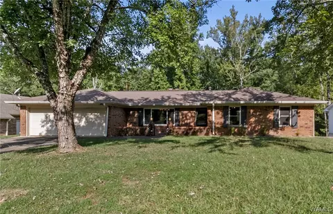 412 Kirkwood Dr, Northport, AL 35473