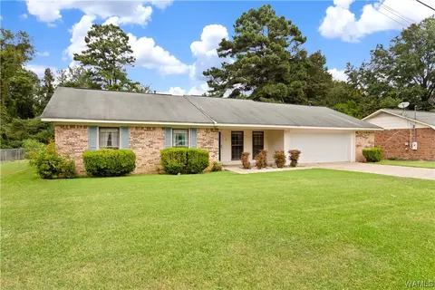 2736 Camellia Dr, Tuscaloosa, AL 35401