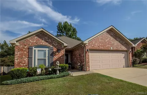 1820 Waterford Ln, Tuscaloosa, AL 35405