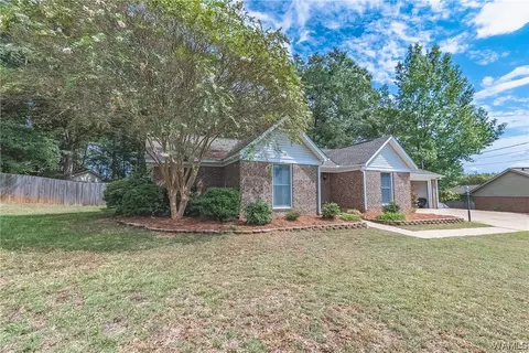 11917 Dunston Cir, Northport, AL 35475