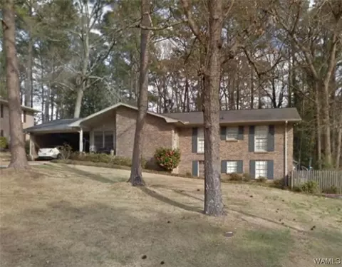 4901 Emerald Bay Dr, Northport, AL 35473