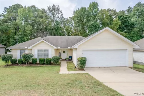 12364 S Pointe Dr, Moundville, AL 35474