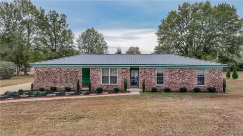 11156 Clear Lake Dr, Northport, AL 35475