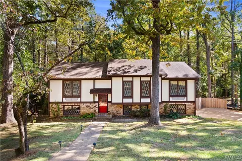 5307 Fall Creek Pl, Northport, AL 35473