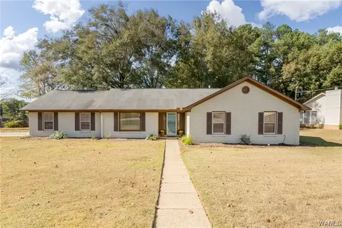 5900 4th Ave, Northport, AL 35473