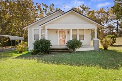 418 2nd St SW, Reform, AL 35481