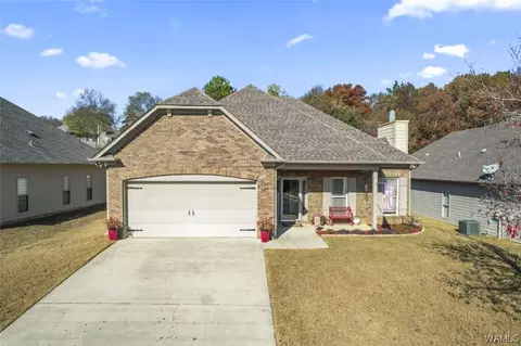 2015 Shamrock Ln, Moody, AL 35004