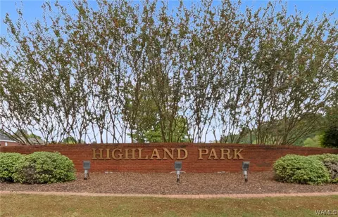 5207 Cambridge Dr, Northport, AL 35473
