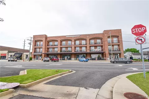 2529 University Blvd #2, Tuscaloosa, AL 35401