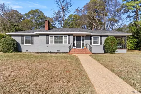 2702 Stone Hts, Northport, AL 35476