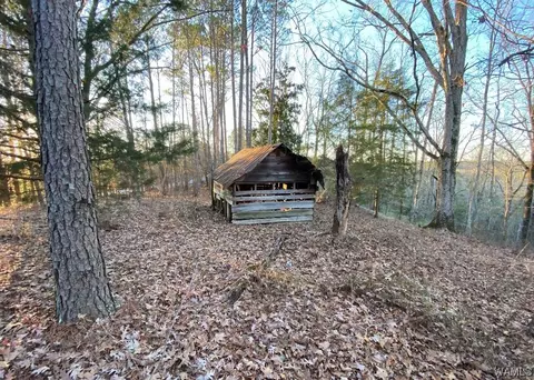 5 Harless Rd, Northport, AL 35475