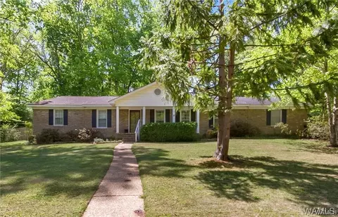 5810 Golden Pond Ave, Northport, AL 35473
