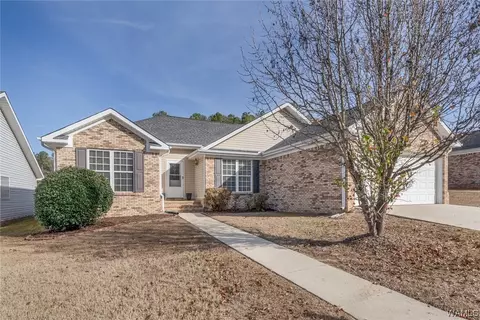8115 Meadowlake Vlg, Northport, AL 35473