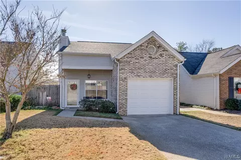 1005 Windsong Dr, Northport, AL 35476