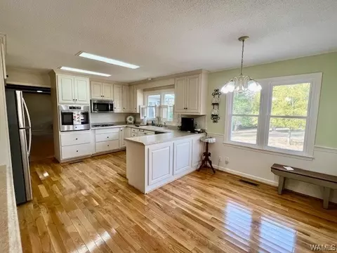 Kitchen - 506 Herbert St, Demopolis, AL 36732 photo 1 of 6