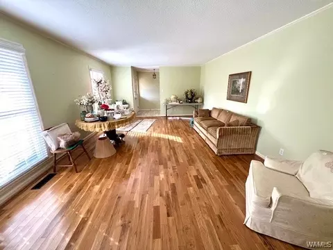 Living - 506 Herbert St, Demopolis, AL 36732 photo 3 of 3