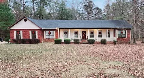 933 11th Ave NW, Fayette, AL 35555