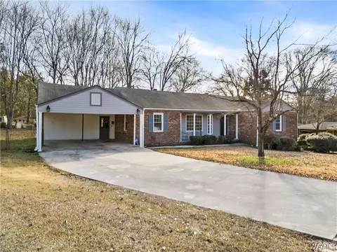 105 Longbrook Cir, Jasper, AL 35501