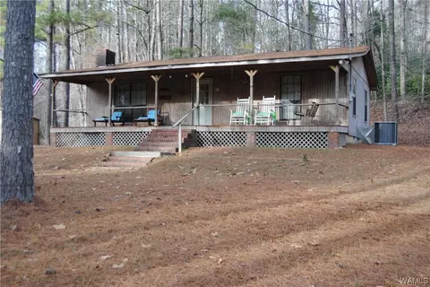 89 Oak Grove Rd, Fayette, AL 35555