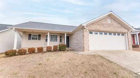 8509 Meadowlake Village Dr, Northport, AL 35473