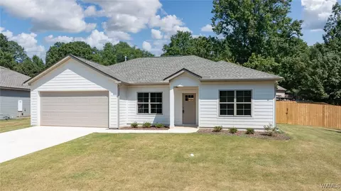 7206 37th St, Northport, AL 35473