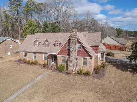 5042 Pinewood Ln, Tuscaloosa, AL 35405