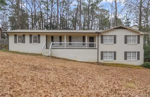 4809 Emerald Bay Dr, Northport, AL 35473