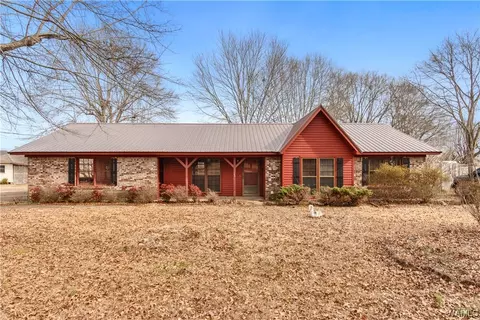 2524 6th Way NW, Fayette, AL 35555