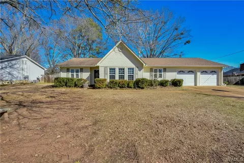 11713 Arlington Ave, Northport, AL 35475