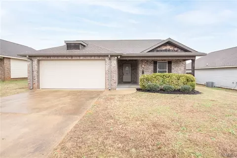 104 Azalea Ln, Moundville, AL 35474