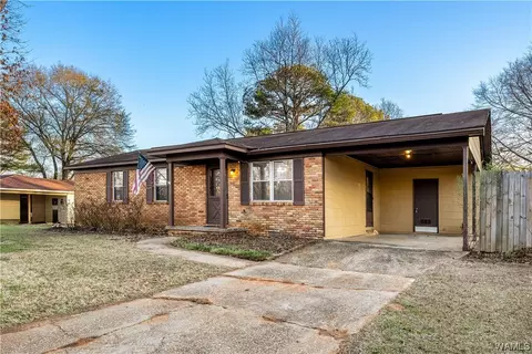 5513 17th St E, Tuscaloosa, AL 35404