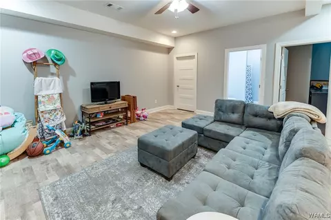Living - 20719 Waters Vw, Mc Calla, AL 35111 photo 3 of 4