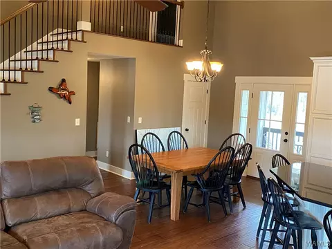 Living - 2266 Two Rivers Rd, Eutaw, AL 35462 photo 3 of 3