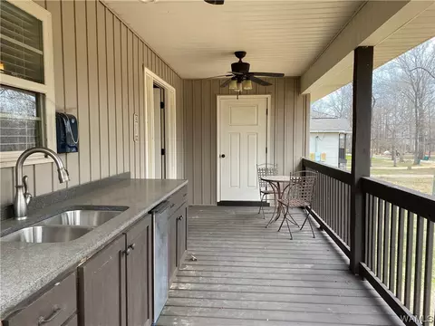 Exterior - 2266 Two Rivers Rd, Eutaw, AL 35462 photo 2 of 5