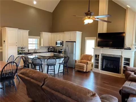 Kitchen - 2266 Two Rivers Rd, Eutaw, AL 35462 photo 1 of 3