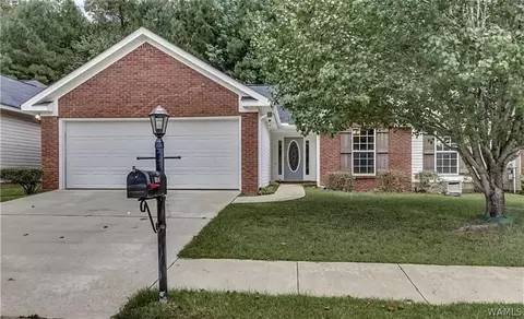4819 Cambridge Dr, Northport, AL 35473