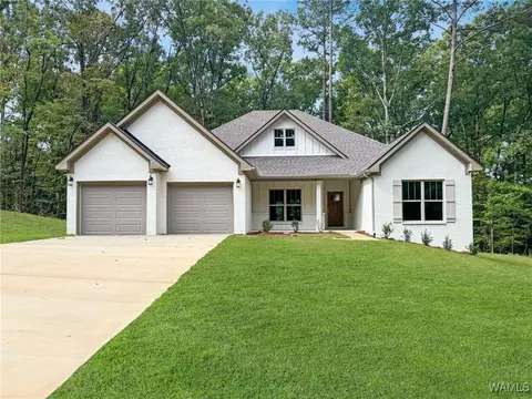 4407 Northwood Estates Dr, Northport, AL 35473